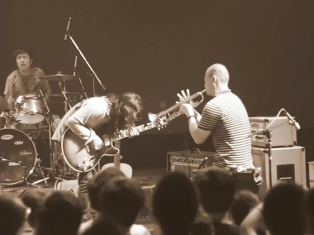 摇滚乐器有哪些以及保养方法，摇滚需要的乐器（不愧是中国摇滚教父）