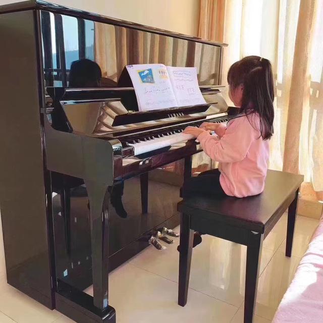 二手钢琴的价格一般多少钱，一般的二手钢琴大概多少钱（可以花3w左右买二手琴吗）