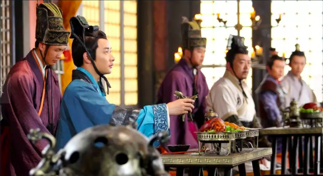 鸿门宴历史背景简介，为什么说鸿门宴是最凶险的一场饭局