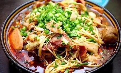 油碟和麻酱碟哪个热量高，麻酱跟油碟哪个热量高（天天外食也能成功减脂的必备方法）