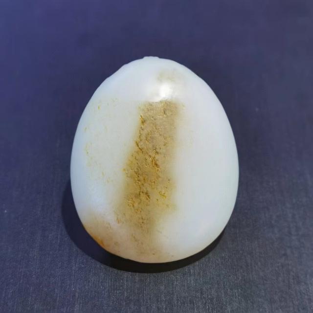 新疆和田玉鉴别，新疆和田玉鉴别方法（和田玉最简单的鉴别方法）