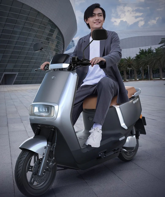 爱玛电动车价格表及图片，爱玛电动车价格表及图片型号（雅迪、爱玛、台铃掀起电动车价格战）