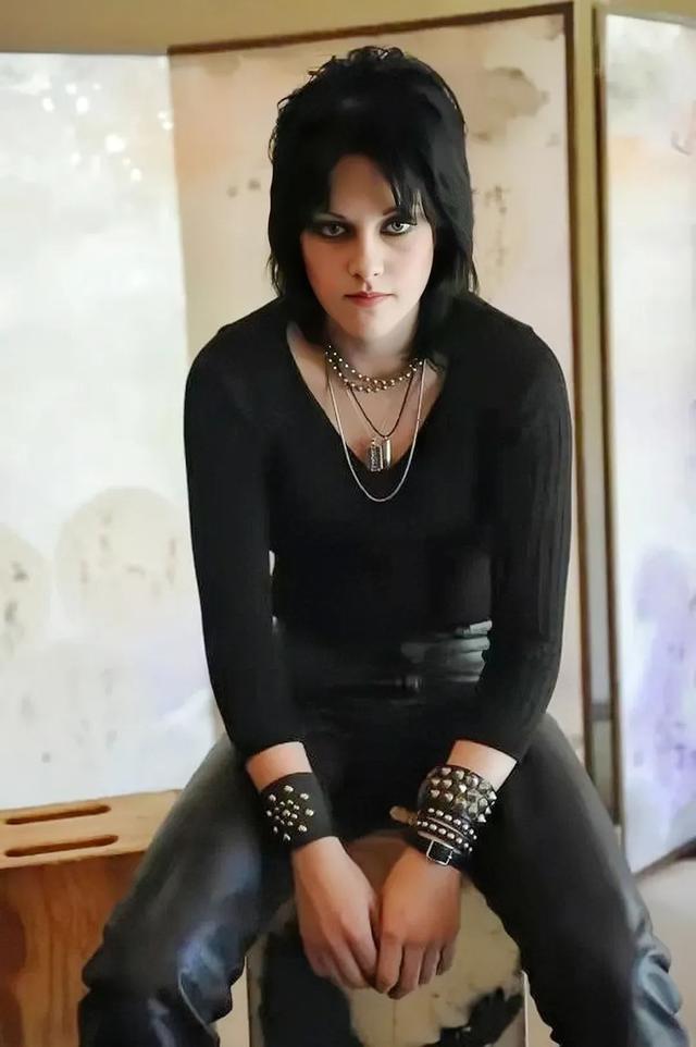 if姐是什么梗，if姐是什么梗[翻白眼]（她的逆袭，从“塌房”开始）