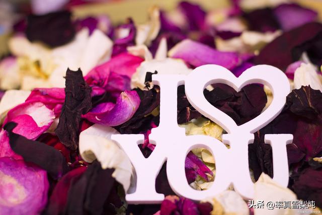 男生表白日是哪一天，男生表白的预兆（情人节的起源和爱情见证）