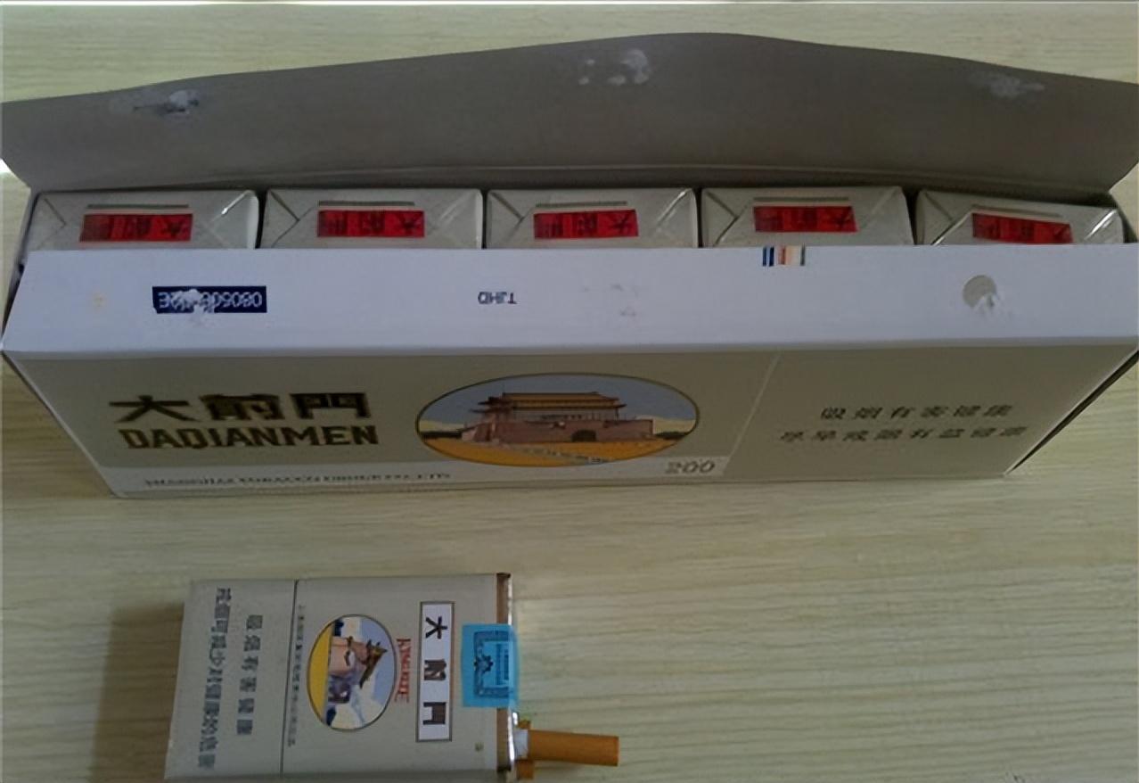 仙女牌香烟是民国时期的一个香烟品牌,尤其是二十世纪三十年代,受到