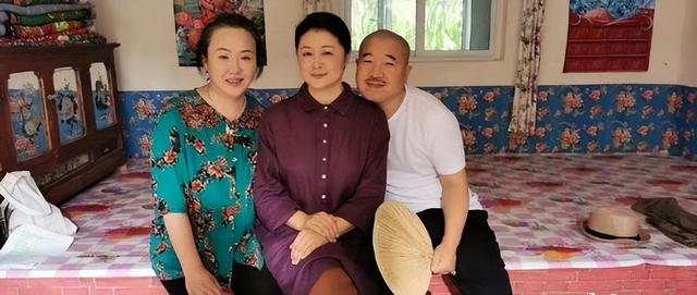 刘小光车祸,赵本山徒弟刘小光车祸死了吗(从赵四刘小光成立自己的传媒