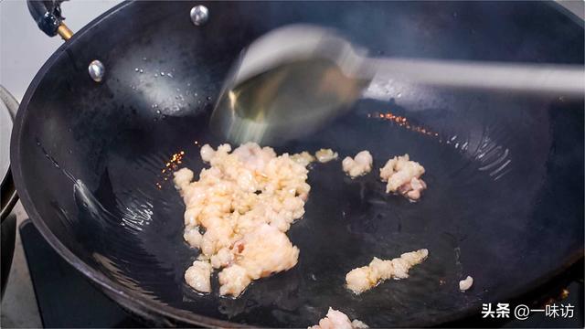 酱焖小土豆的制作方法，这样做肉末烧土豆仔