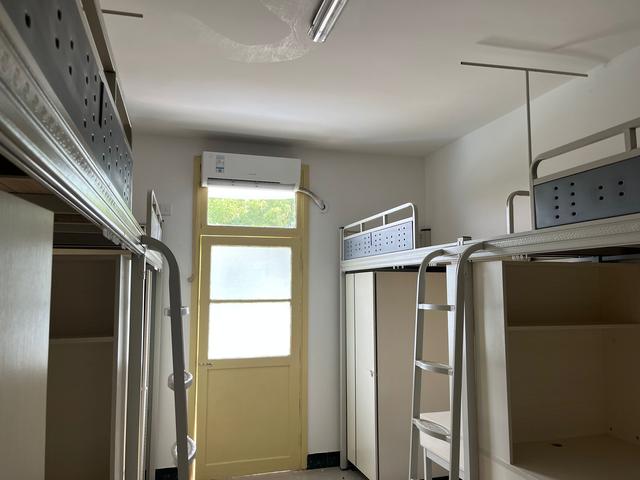 武昌理工学院宿舍，武昌理工学院好不好（宿舍楼、实验室、教室升级改造了）