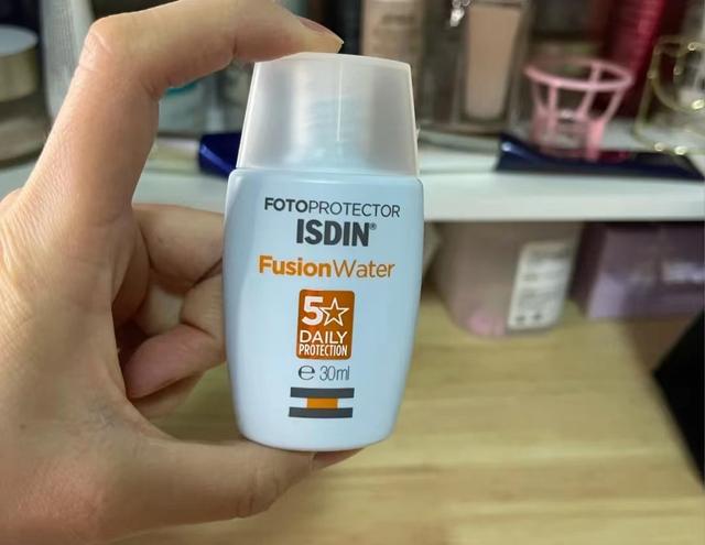 适合油皮的防晒霜，油皮适合的防晒霜有哪些（这5款“防晒”千万别错过）