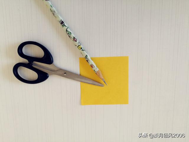 小学生剪纸简单又漂亮步骤，小学生剪纸教程（剪纸小鸡教程）