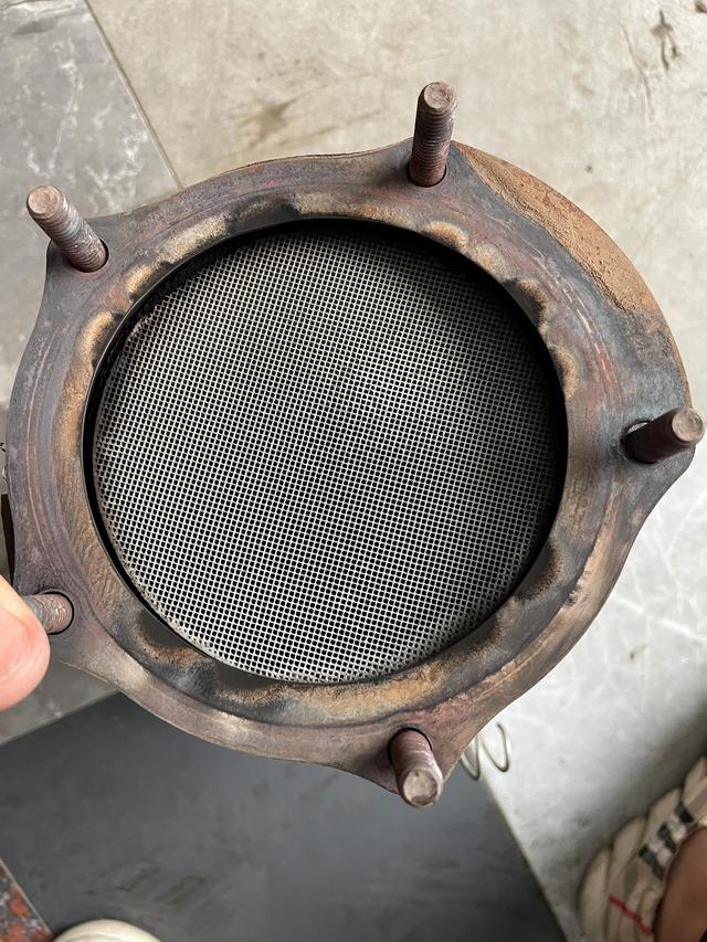 老金是什么黄金啊，老金是不是黄金（二手车的三元催化）