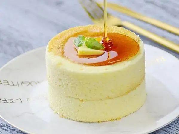 六英寸是多大的蛋糕，6寸的蛋糕多大（起司蛋糕是芝士蛋糕吗）