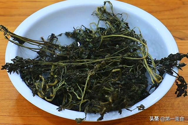 小白菜怎么做好吃，小白菜汤怎么做好吃（这5种常见的野菜）
