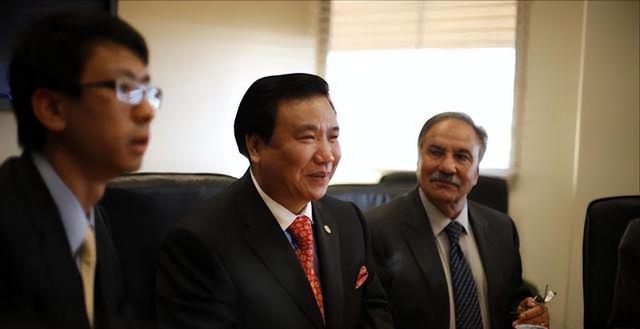 一千万美元等于多少人民币，一千万美元等于多少人民币2021最新（中国富豪给美国捐款7000万后）