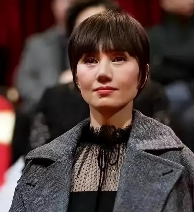 金喜善整容前后，金喜善如今现状（跟中国同龄女演员们比整没整一目了然）