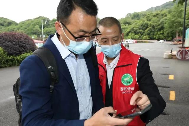 峨眉山景区咨询电话，峨眉山景区开放通知（交通、停车、购票、服务都在这里）