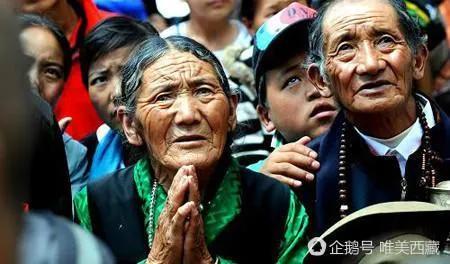 有什么成语描写赞美拉萨的天空，形容拉萨的天空的词语（天上西藏大美于行）