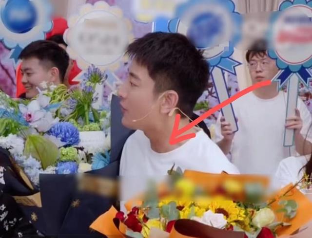 贾乃亮个人资料简介，贾乃亮个人资料简介及家世（再看贾乃亮和李小璐的婚姻）