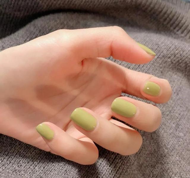 美甲单色款式图片，好看纯色美甲款式盘点（美甲♥温柔纯色系）