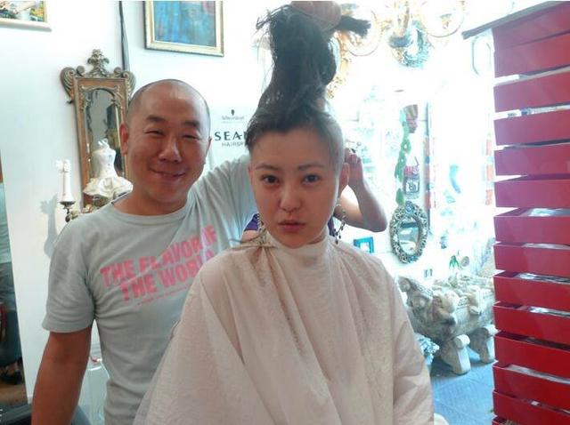 秃头留什么发型，秃头留什么发型好（同样是光头造型）