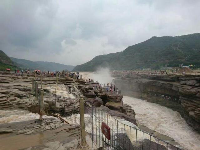 国庆节自驾游适合旅游的地方，10月国内自驾游绝美线路推荐