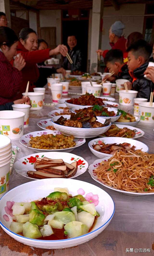 石凉粉的做法，石凉粉的做法及配方（四川美食苞谷凉粉，附制作流程）