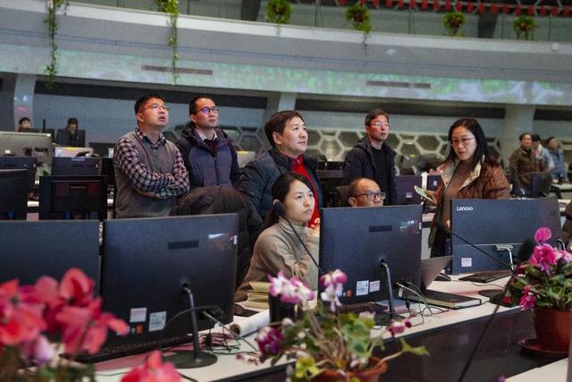 freestly什么梗，Freestlye（中国“人造太阳”又破了）