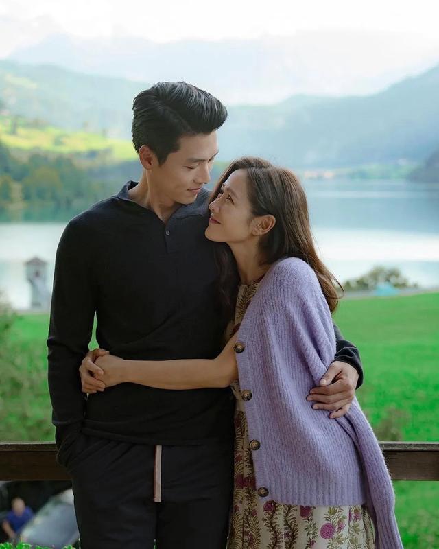 今年流行什么颜色，今年染发流行什么颜色2019（2022年度流行色都出来了）