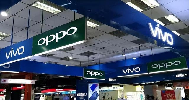 开手机店的进货渠道有哪些，开手机店的进货渠道有哪些（那是靠什么赚钱交铺租的）