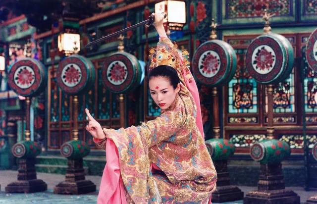 额头上的花怎么画，化额头上的花咋画的（人面花钿，梅花妆）
