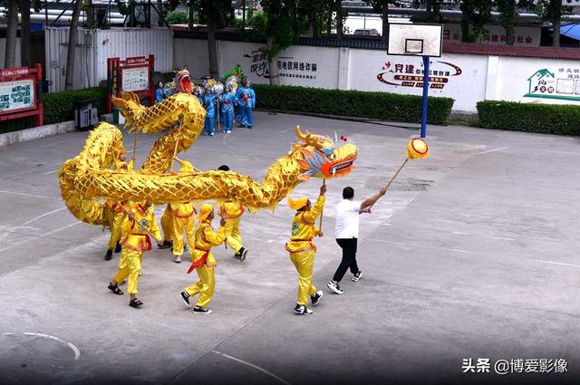 二龙戏珠，九街龙灯《二龙戏珠》（二龙戏珠是什么项目）