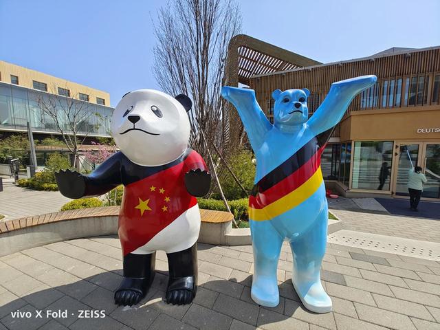 vivo定位登录，vivo云服务登录官网定位（折叠屏深度评测：来得晚）