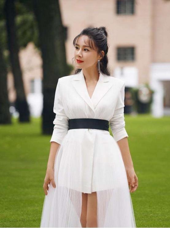 何琳个人资料，何琳个人资料年龄（演员何琳：公公病逝五年后）