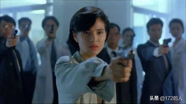 55岁李若彤一生3段爱情，被大20岁男友PUA情感十年，最大遗憾无子