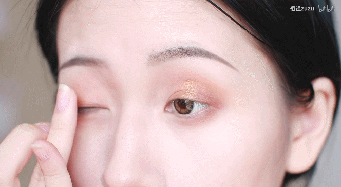 如何化彩妆，如何化彩妆教程视频教程（新手一看就会的4个万能妆容公式）