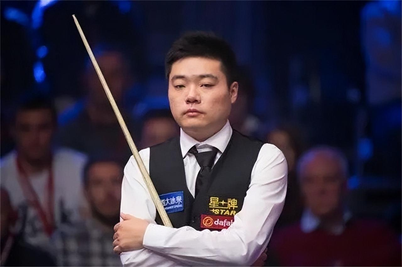 丁俊晖(36岁丁俊晖现状) - 青木春