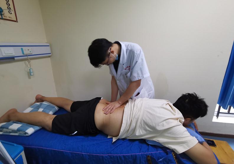 我被正骨害了(脊柱侧弯正骨能矫正过来吗)