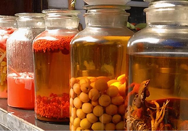 蜈蚣为什么不能打死，阴虱虫子图片（海关截获5条“世界最大、最毒”蜈蚣）