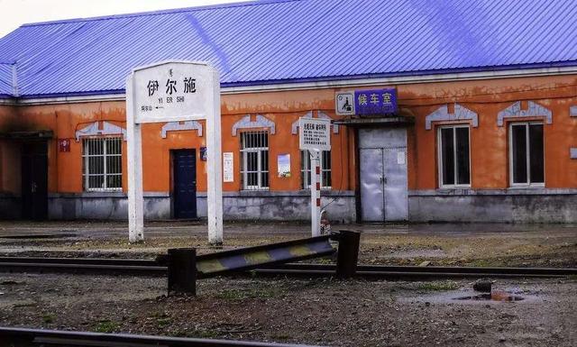 硬卧代硬座是什么意思，硬卧代硬座真的很恶心（火车票上的生僻字你了解多少）