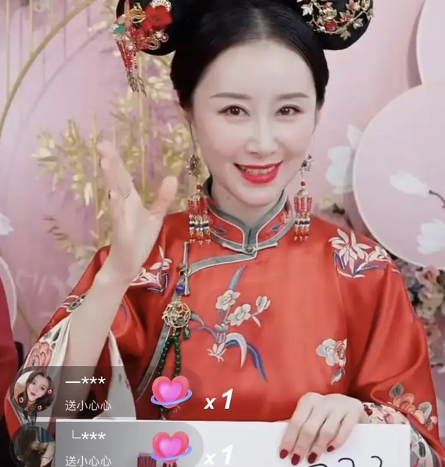 新上海滩方艳芸最后咋了，上海滩中的方艳芸（10位“大变脸”的内娱女神）