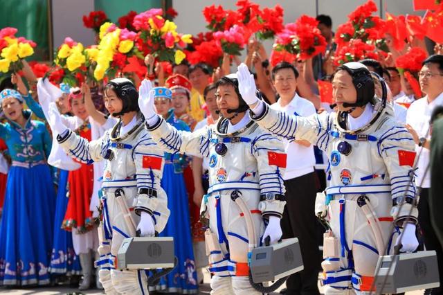 为什么刘洋是特级航天员，而王亚平是一级航天员？