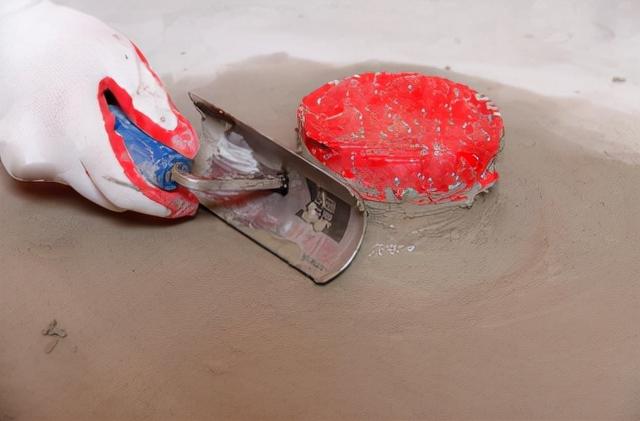 下水管漏水维修，下水管漏水谁负责维修（卫生间下水管漏水什么原因及处理方法）