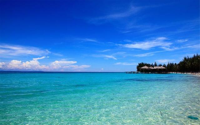 马来西亚免签吗，马来西亚护照免签国家排名（怎样获得马来西亚永居）