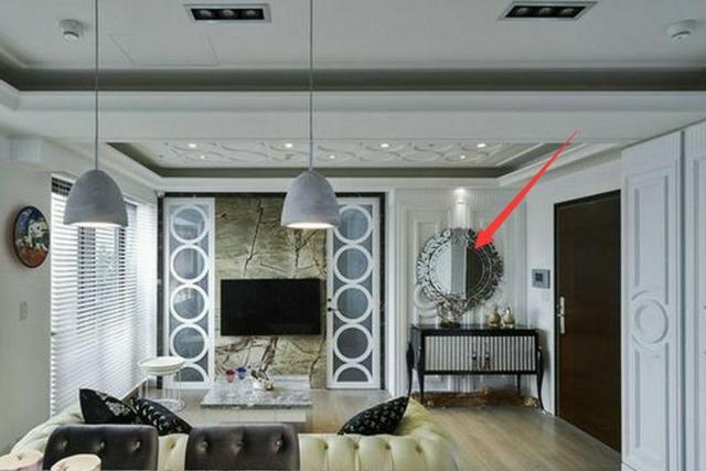 客厅放镜子好不好，家里镜子风水摆放与禁忌（成都装修一套房子多少钱）