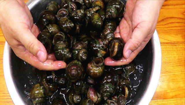 寒菜是什么呢，寒菜是什么属性的菜（“三鲜”指的是啥）