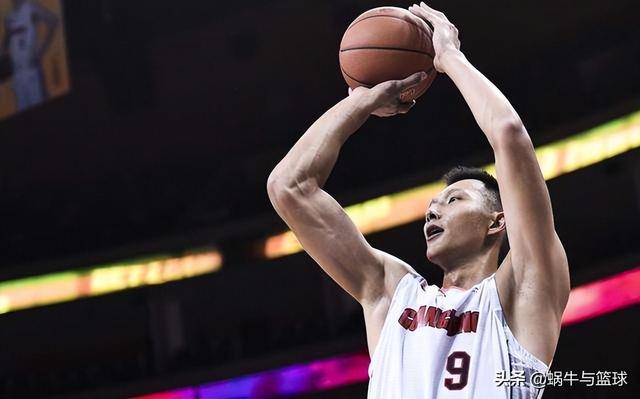 易建联个人资料简介，篮球易建联个人资料简介（易建联在NBA打了6年）