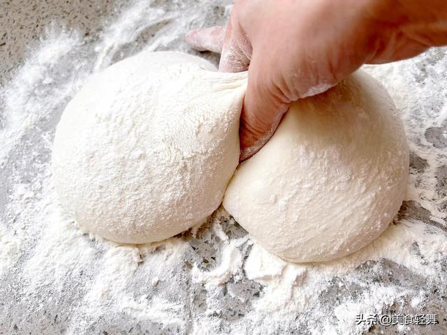 面饼怎么做又软又好吃，烙饼怎么做又软又好吃（最“忌揉面）