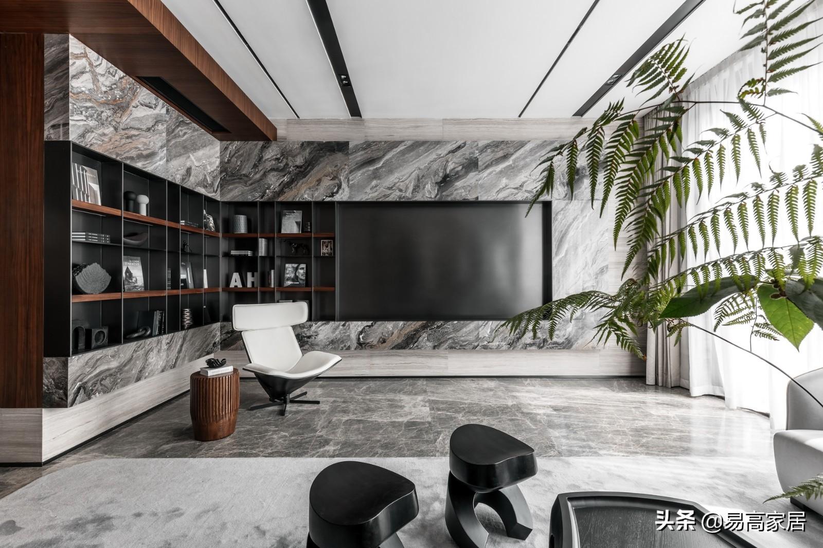 进门见电视背景墙是大忌，进门看见沙发好还是电视背景墙好（电视柜别乱装）