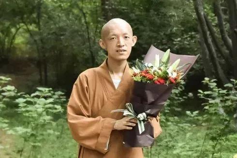 害怕死亡怎么办，人死了会有下辈子吗（柳智宇：每天问自己三个问题）