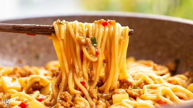 最火的土豆小吃，土豆的100种做法摆摊（连吃3碗都不够）